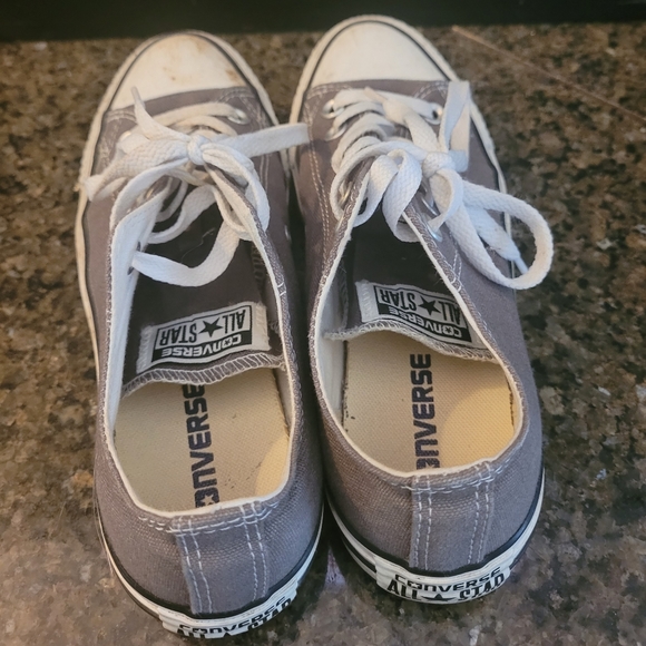 Grey low top Converse sneakers. women's size 7. - Picture 4 of 4
